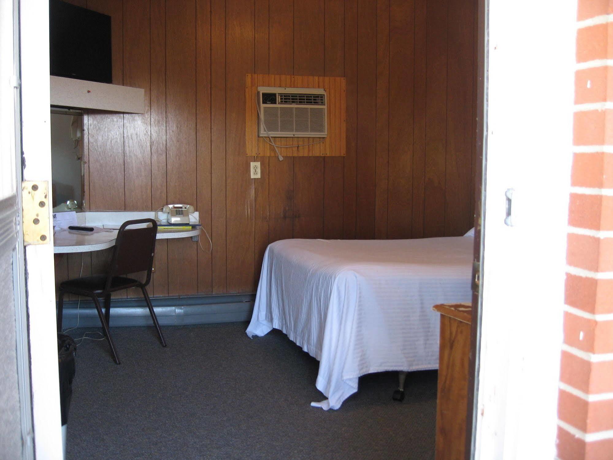 Magnuson Hotel Wauseon Экстерьер фото