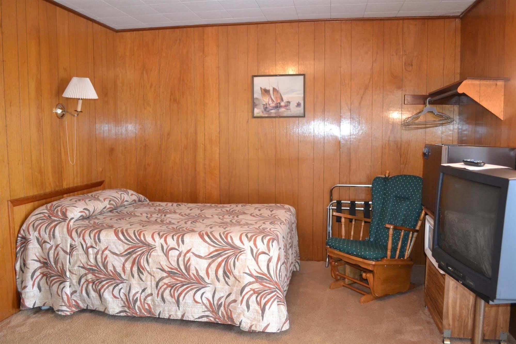 Magnuson Hotel Wauseon Экстерьер фото
