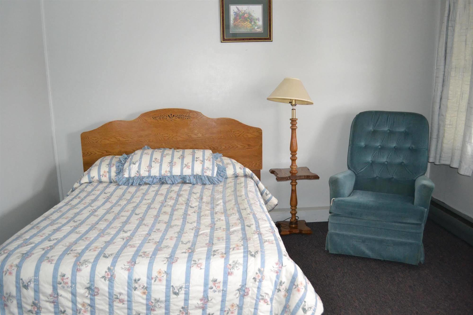 Magnuson Hotel Wauseon Экстерьер фото